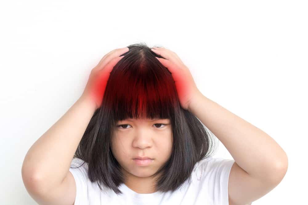 Si Kecil Sering Mengeluh Pusing? 4 Kondisi Ini Bisa Jadi Penyebabnya