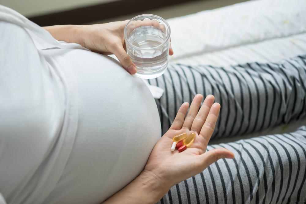 Kadar Kolesterol Meningkat, Bolehkah Ibu Hamil Minum Obat Penurun Kolesterol?