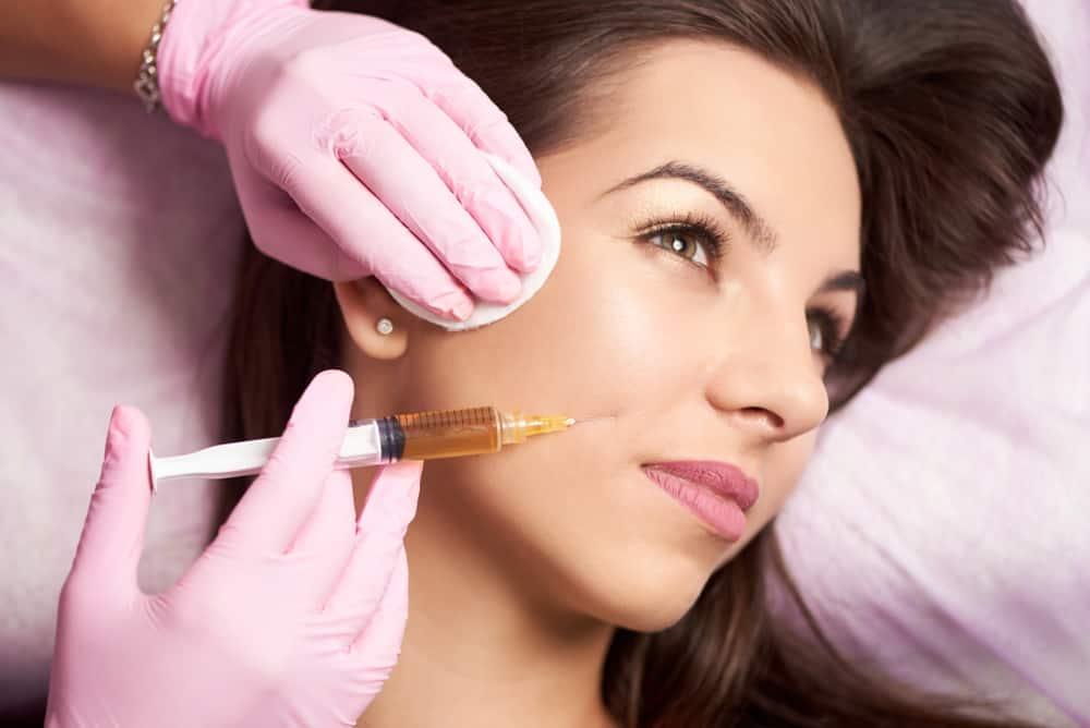 Apakah Dermal Filler (Suntik Filler Wajah) Benar Bisa Bikin Kita Awet Muda?