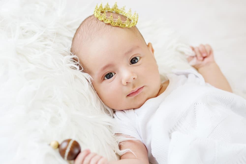 amankah-perhiasan-untuk-bayi