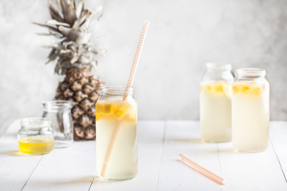 minum-soda-makan-nanas-saat-hamil