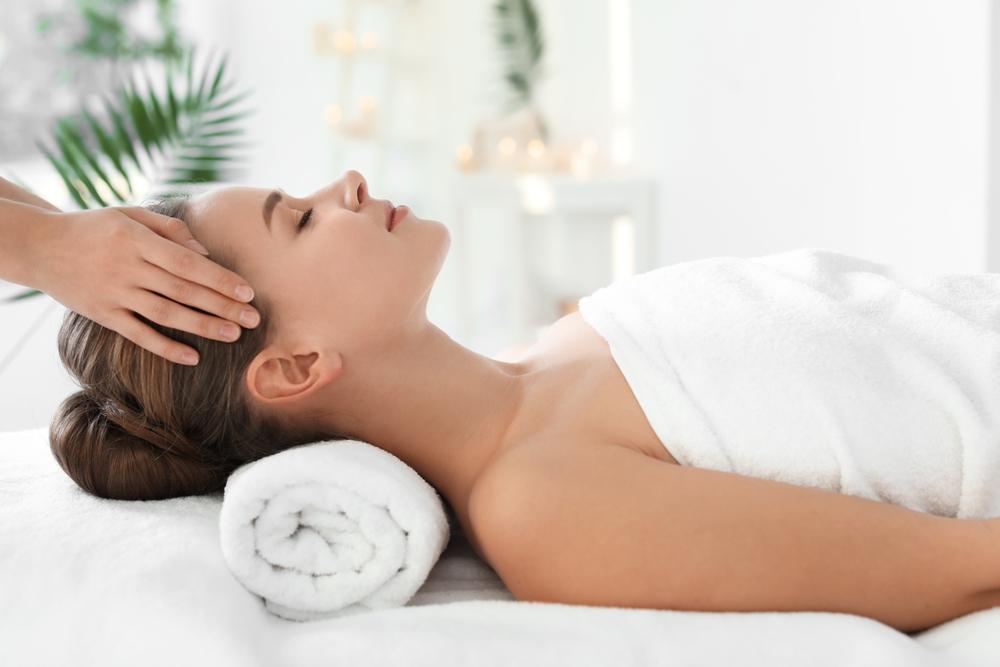 Ingin Melakukan Perawatan Spa? Pahami Dulu Berbagai Manfaat dan Risikonya