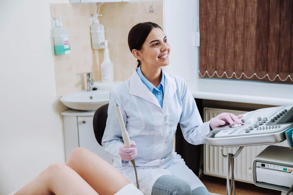 4 Fungsi USG Transvaginal untuk Wanita Maupun Pria