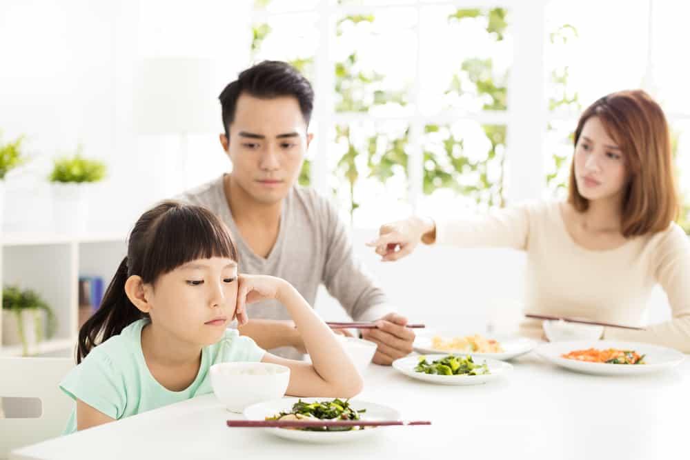 Anak Susah Makan Jangan Dibiarkan! Ini 10 Cara Mengatasi yang Tepat