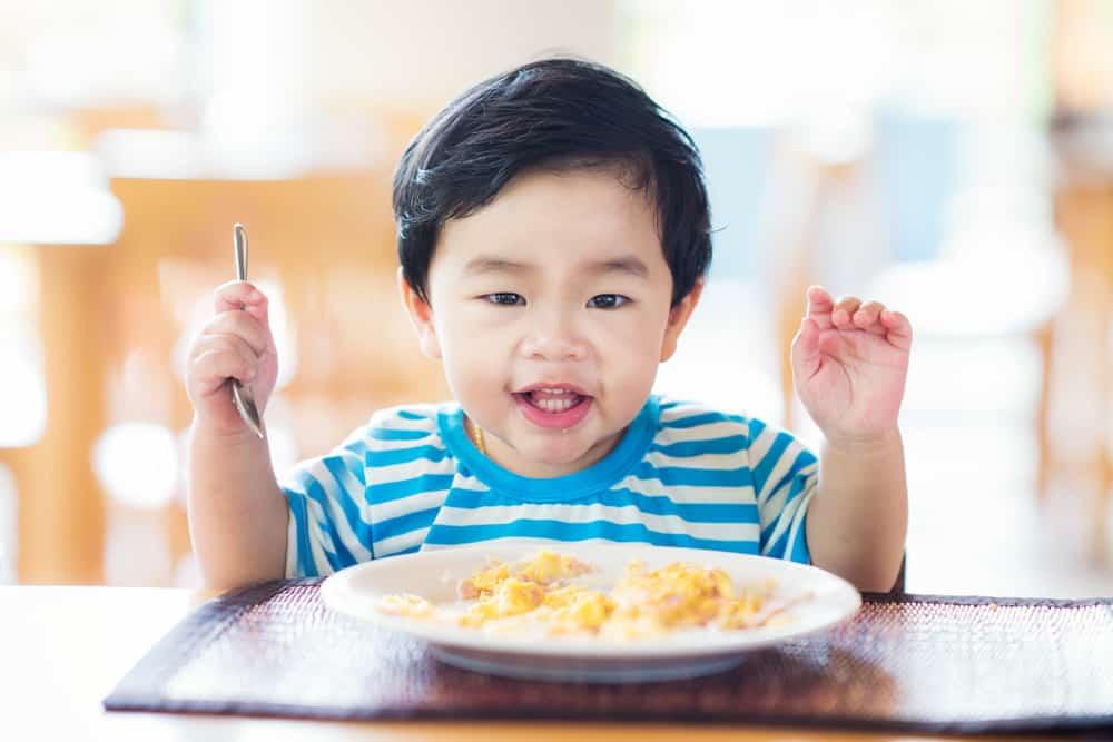 MPASI Bayi 10 Bulan, Apa Saja yang Harus Dipahami Para Orangtua?