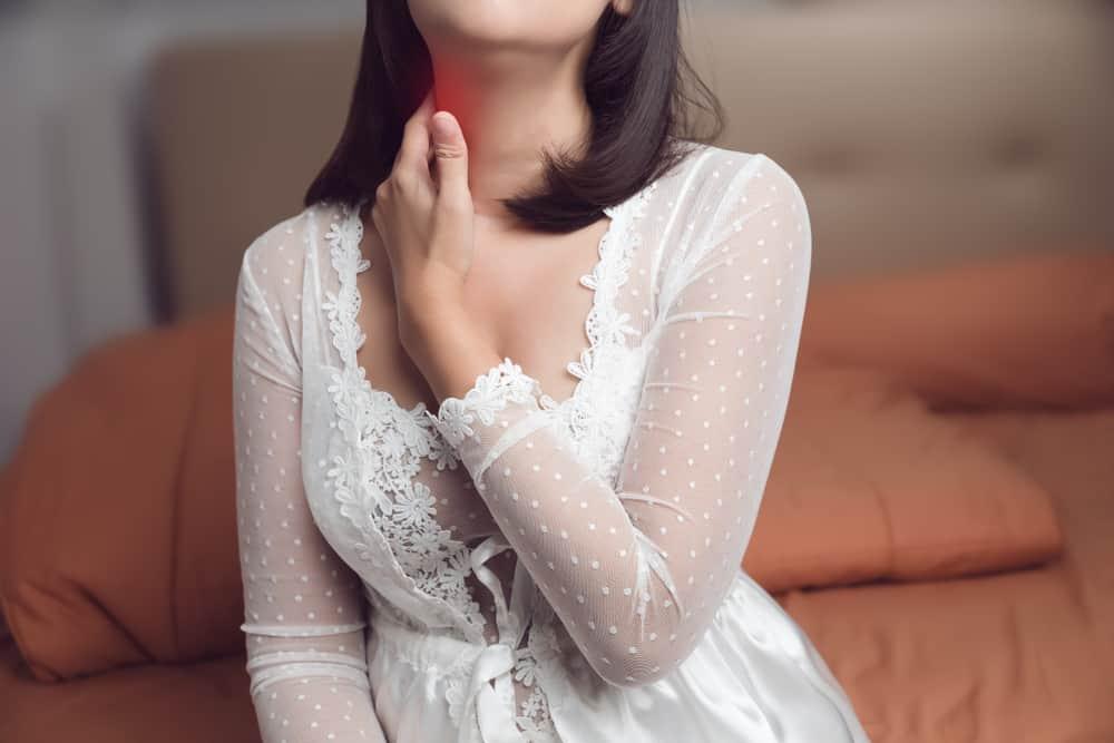 penyebab-amandel-bengkak-sebelah