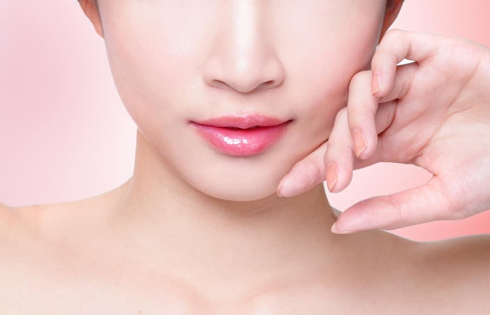 Lip Plumper, Kenali Kegunaan, Cara Kerja, dan Efek Sampingnya