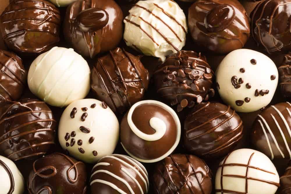 Suka Makan Cokelat Tiap Hari, Bikin Gemuk Atau Tidak, Ya?