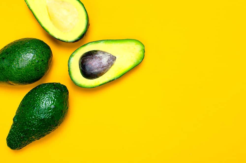 ciri-cara-memilih-alpukat-matang