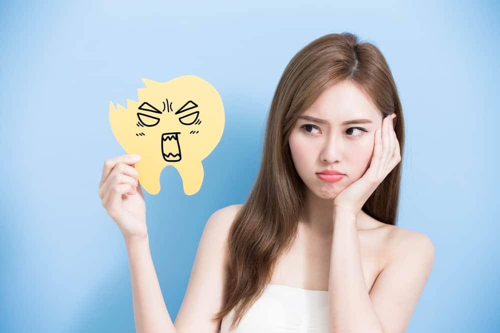 7 Penyebab Gigi Keropos dan Cara Tepat Mengatasinya Sebelum Terlambat