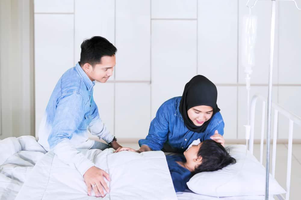 etika-menjenguk-orang-sakit