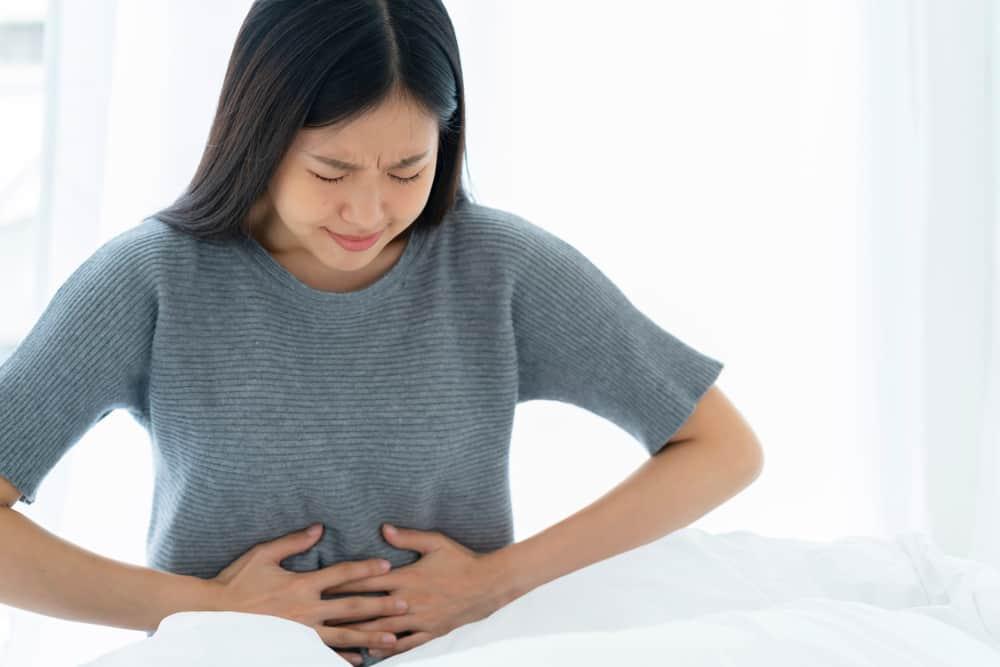 9 Cara Mengobati Radang Usus, Termasuk Perawatan Rumahannya