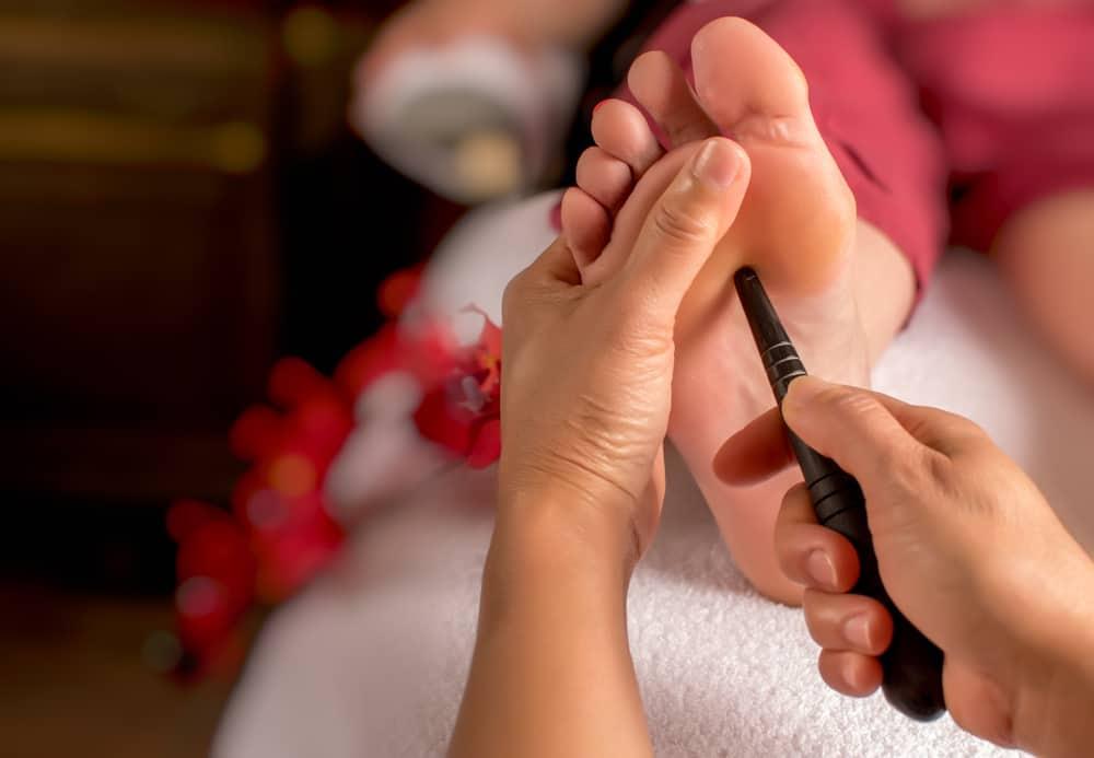 Sering Insomnia? Ini 4 Titik Akupresur Agar Anda Ngantuk dan Tidur Nyenyak