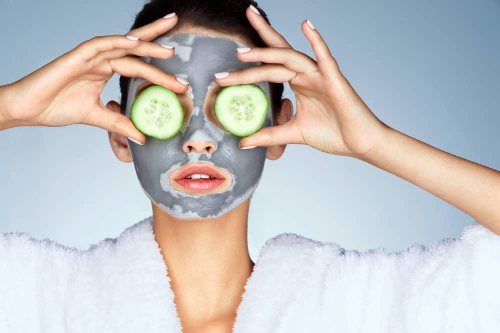 Keunggulan Masker Wajah dari Bahan Alami yang Bisa Anda Gunakan