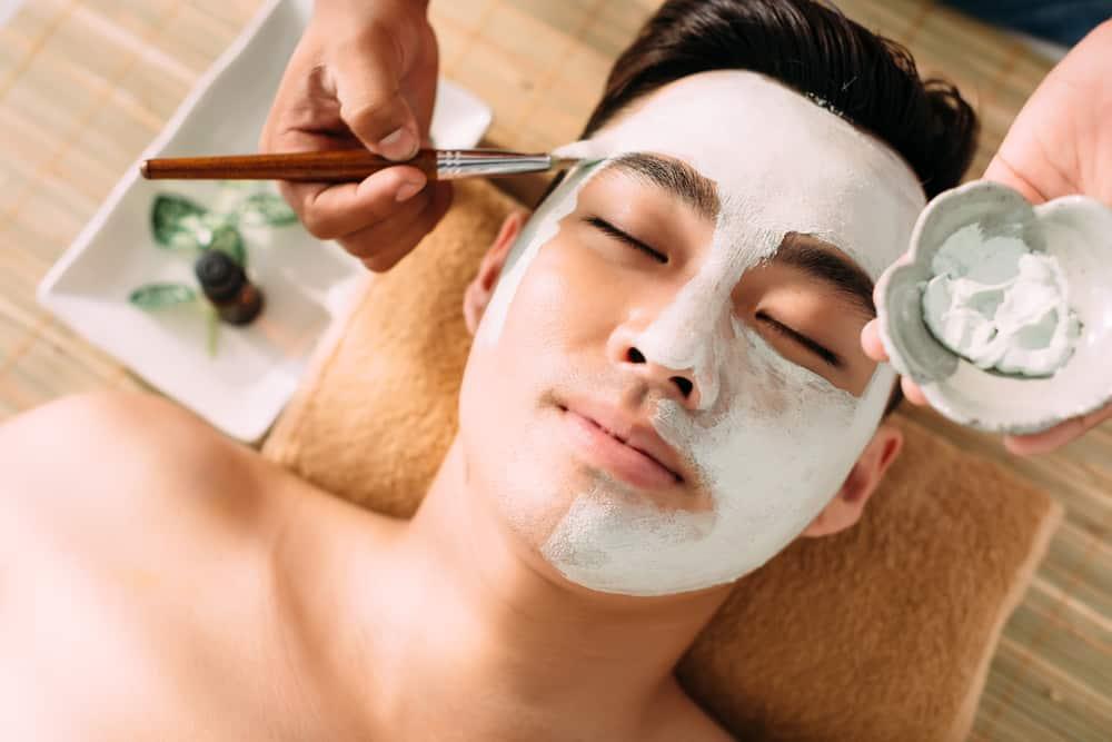 kandungan-masker-wajah-pria