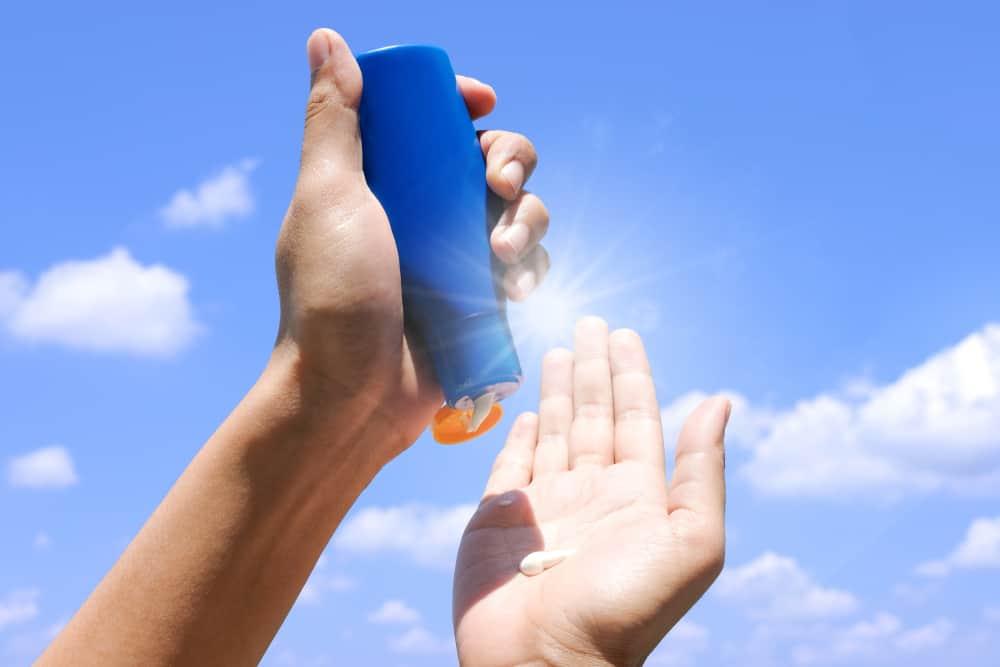 mitos-tentang-sunscreen