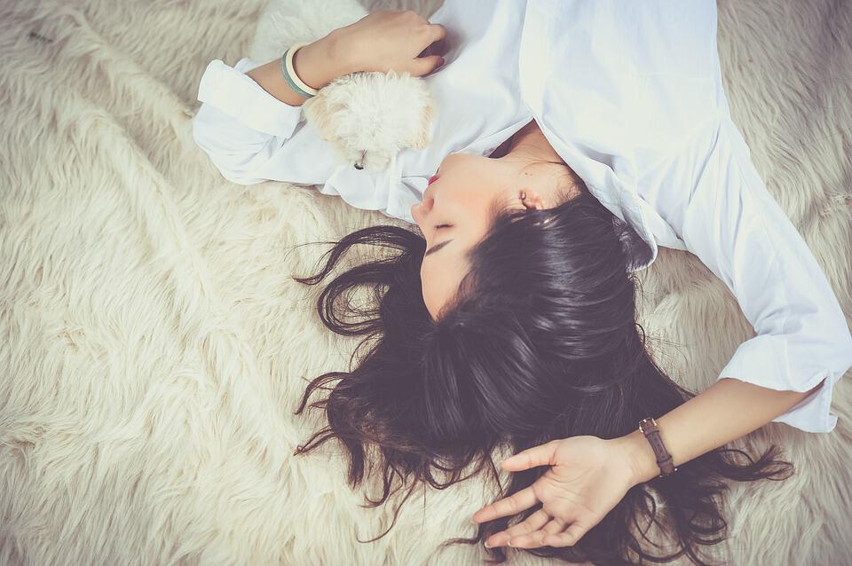 menghilangkan-mengigau-saat-tidur