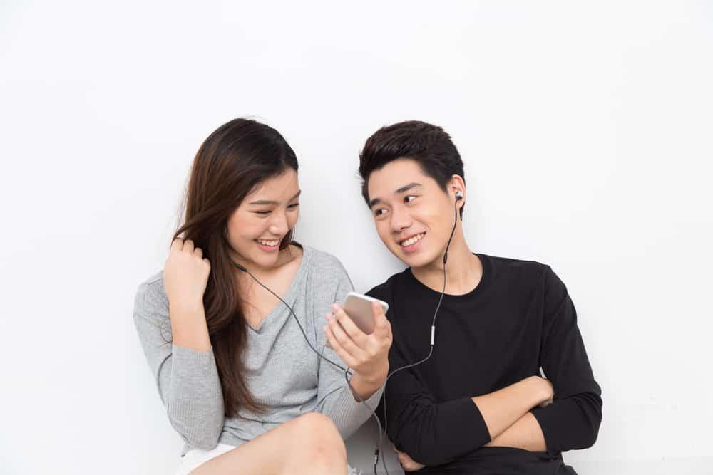 5 Tanda Anda Sedang Terjebak Dalam Hubungan Tanpa Status