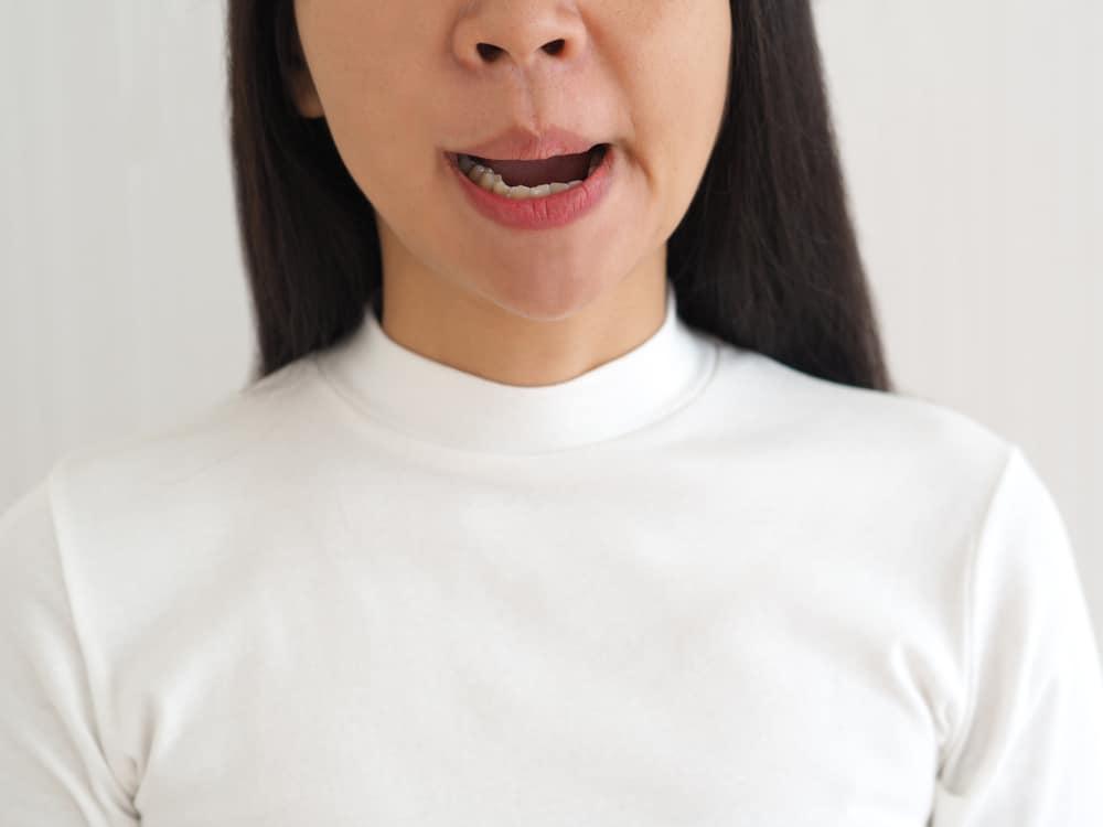 wajah-mati-rasa-sebelah