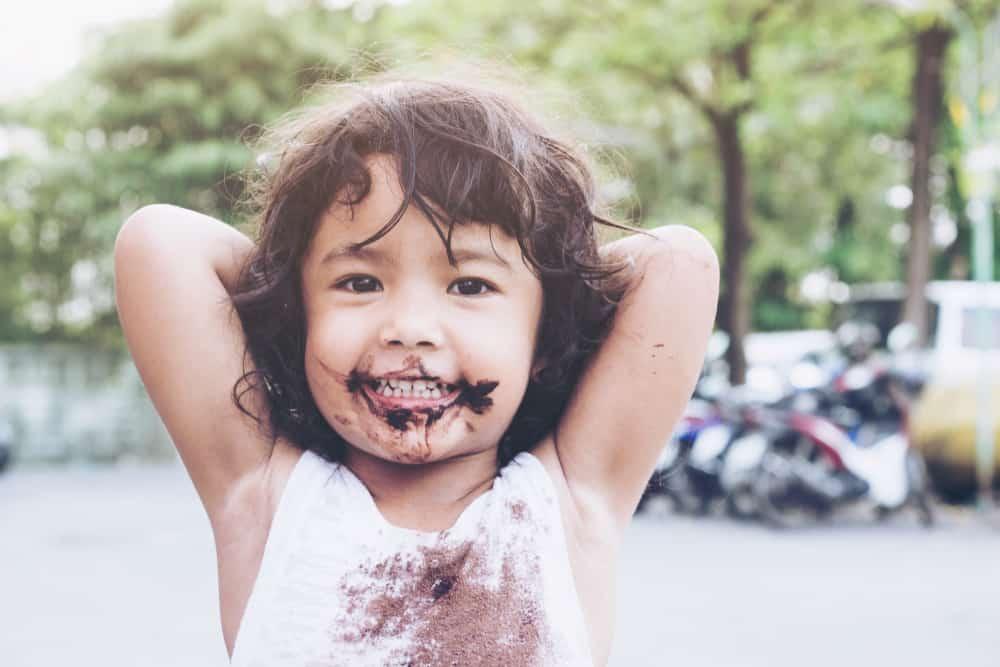 Si Kecil Gila Cokelat di Hari Natal? Batasi Asupannya ya, Bu!