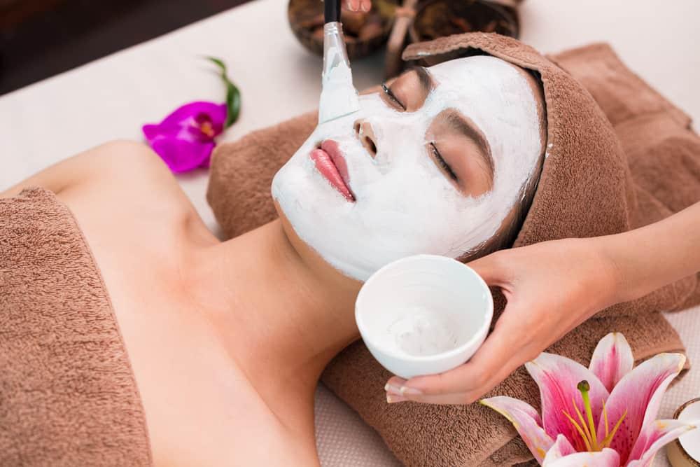 Ibu Hamil Ingin Facial? Ini Aturan yang Perlu Diketahui