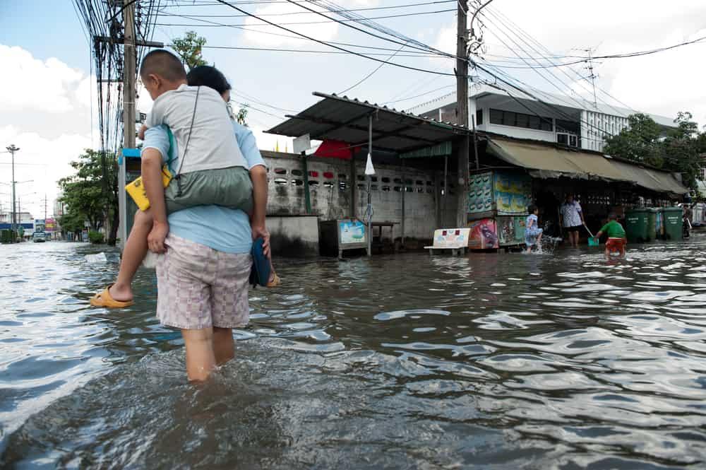 3-tips-mencegah-tersengat-listrik-banjir