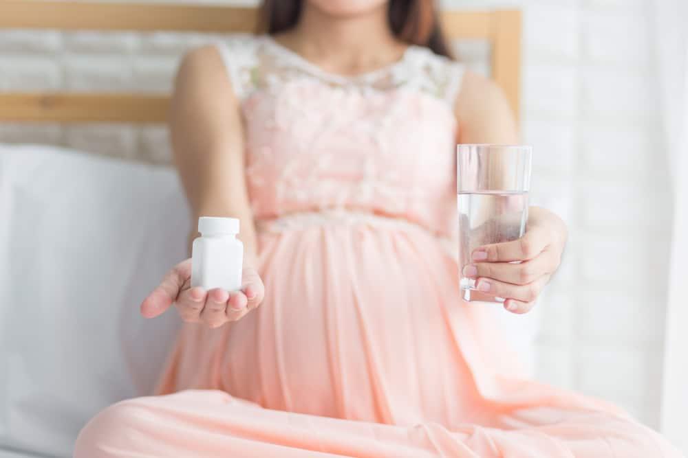 mengatasi-sembelit-pada-ibu-hamil