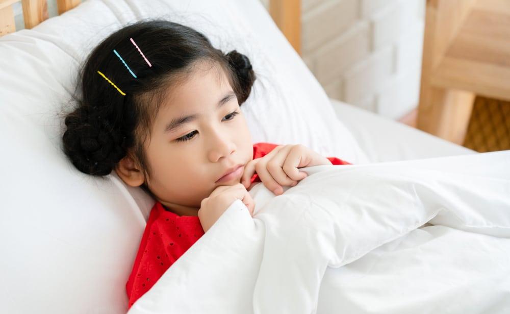 4 Hal yang Tidak Boleh Dilakukan untuk Mengatasi Demam pada Anak