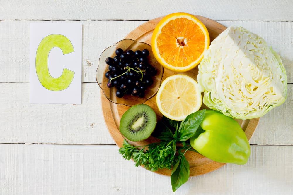 Apakah Kebutuhan Vitamin C dalam Tubuh Meningkat saat Sakit atau Sama Saja?