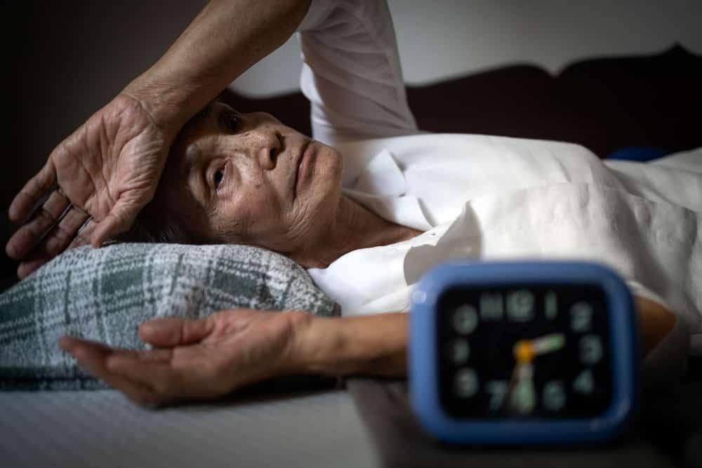 Penyebab Gangguan Tidur Pada Lansia, Plus Cara Mengatasinya