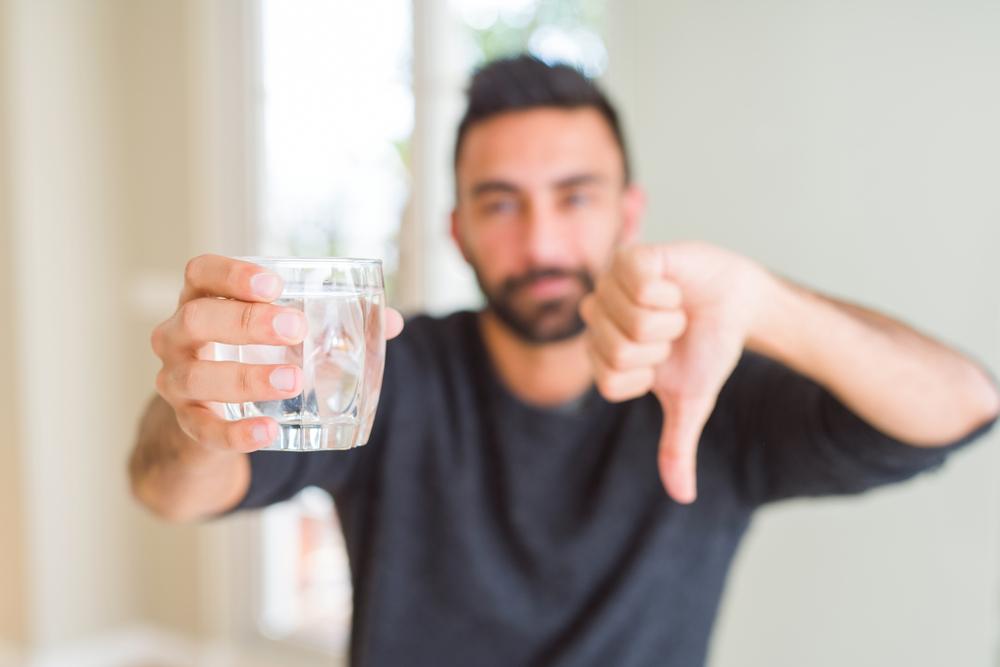 Kenapa Beberapa Orang Tidak Suka Minum Air Putih?