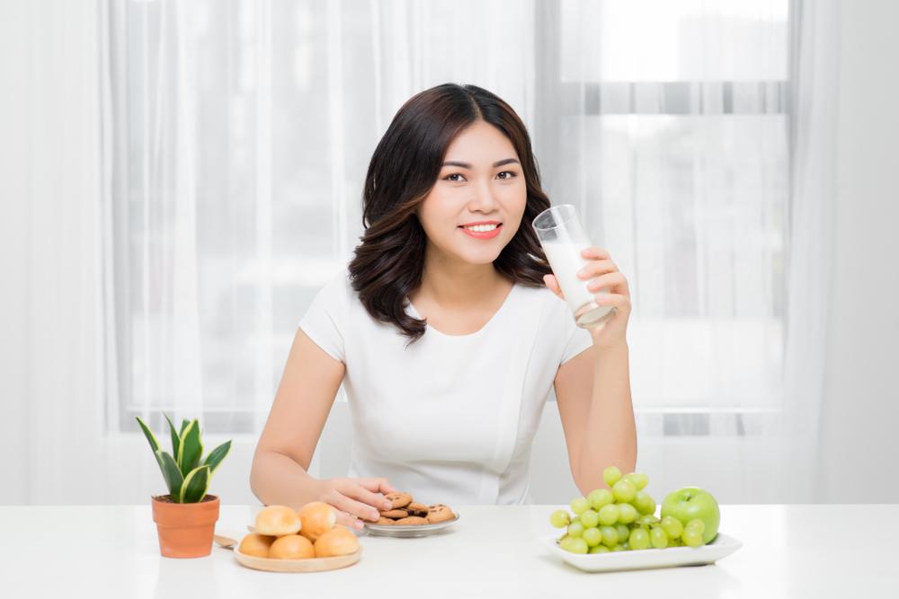 8 Minuman Pelancar ASI yang Ampuh untuk Ibu Menyusui