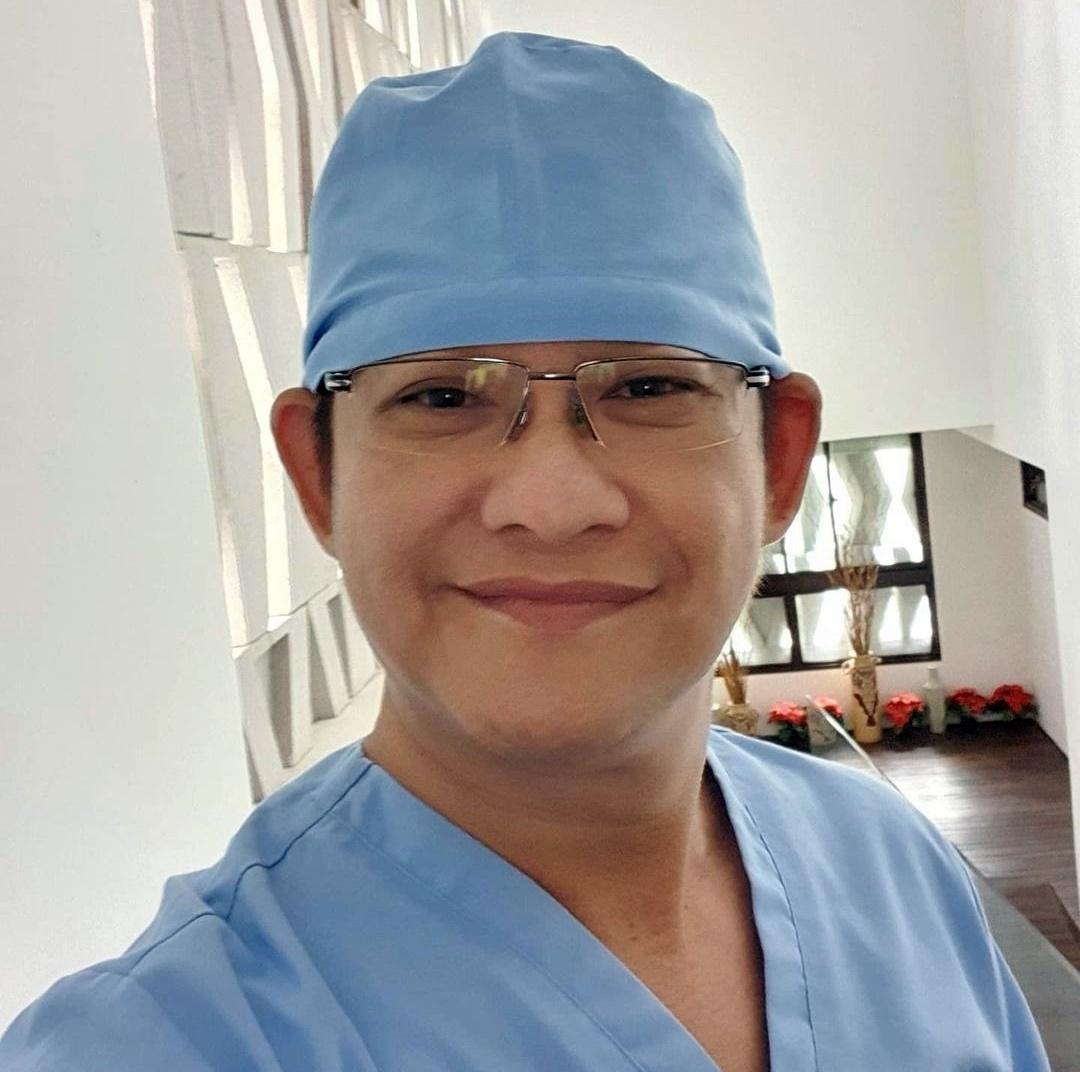 dr. Tjhang Supardjo, M. Surg, FCCS, Sp.B, FCSI, FInaCS, FICS