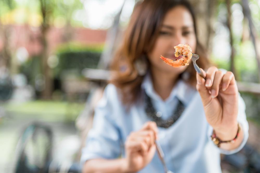 Amankah Jika Ibu Menyusui Makan Seafood?