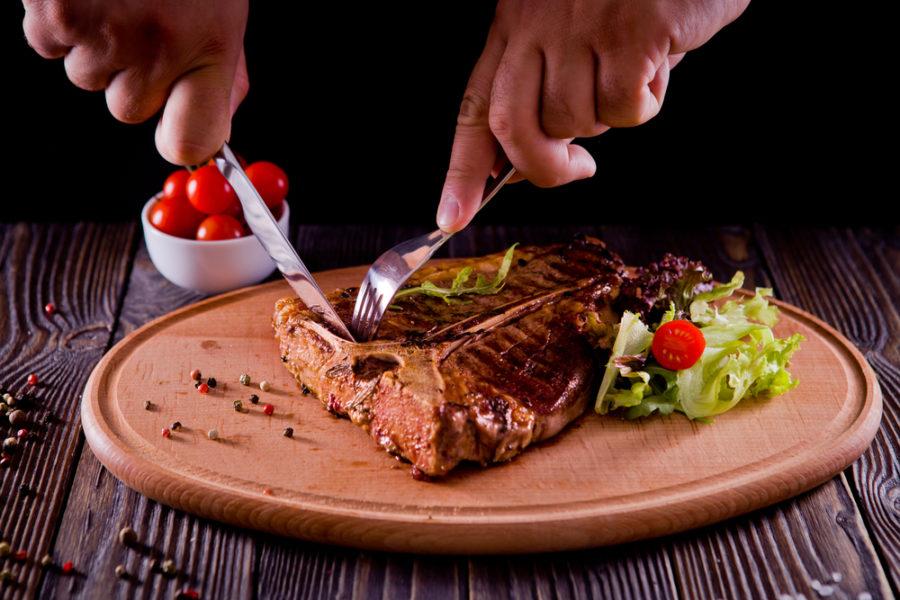 Mengetahui Tingkat Kematangan Steak, Mana yang Lebih Sehat?