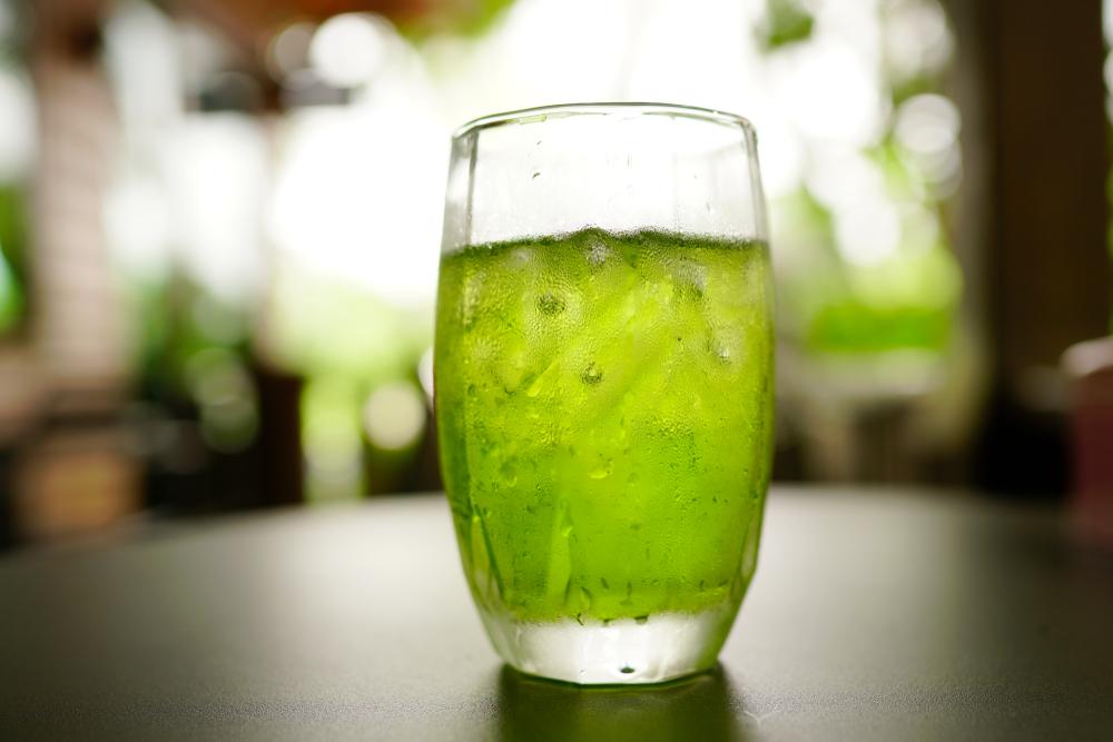 minum-es-setelah-cabut-gigi