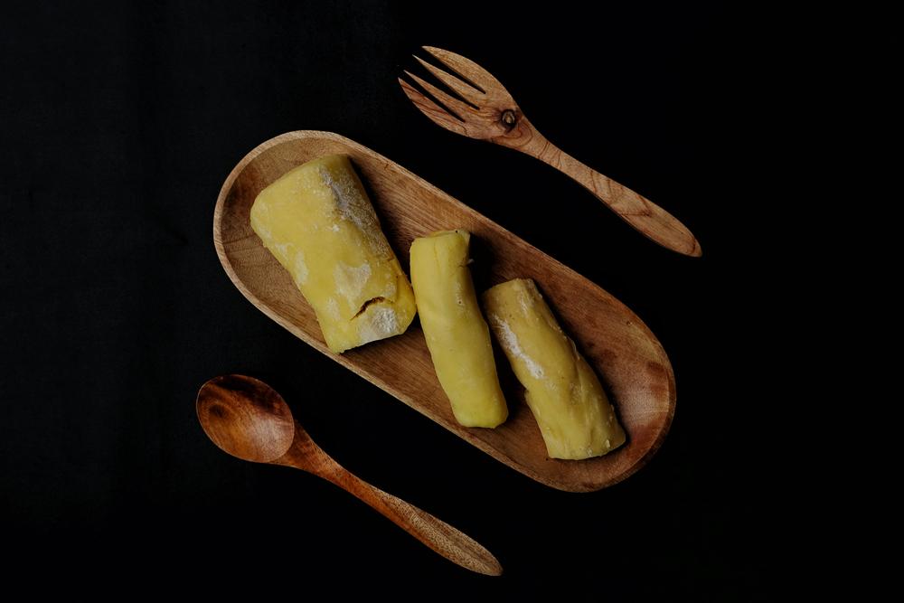 ibu-menyusui-makan-tape