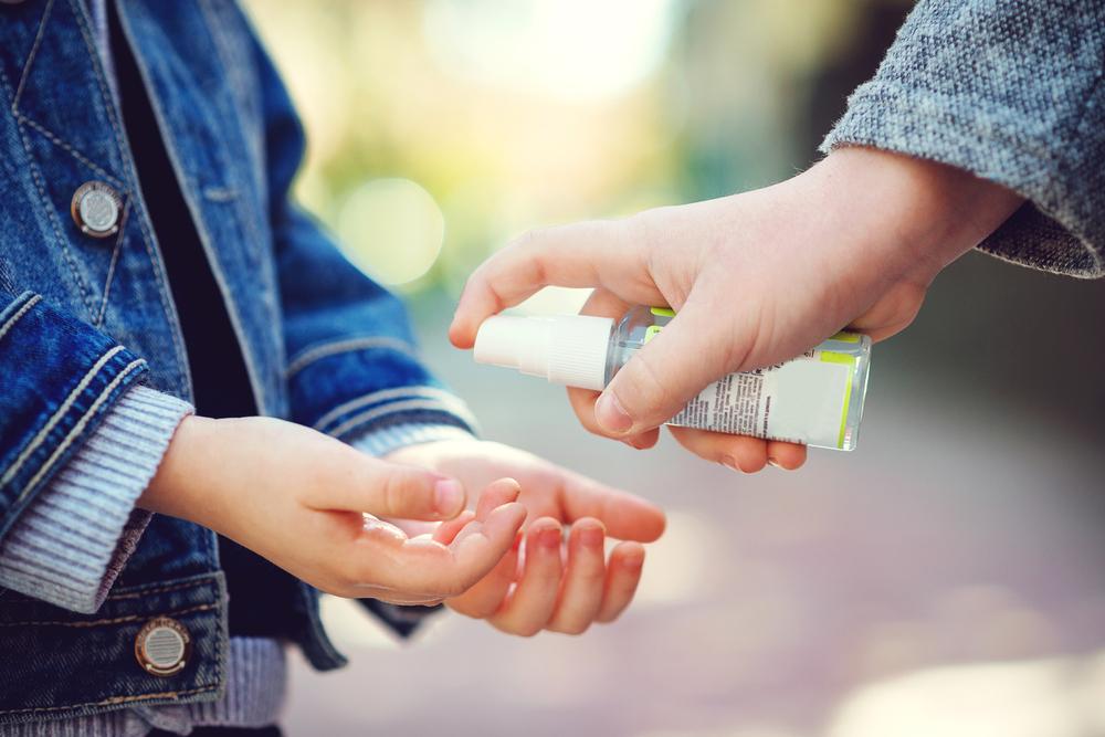 merek-hand-sanitizer-anak-terbaik