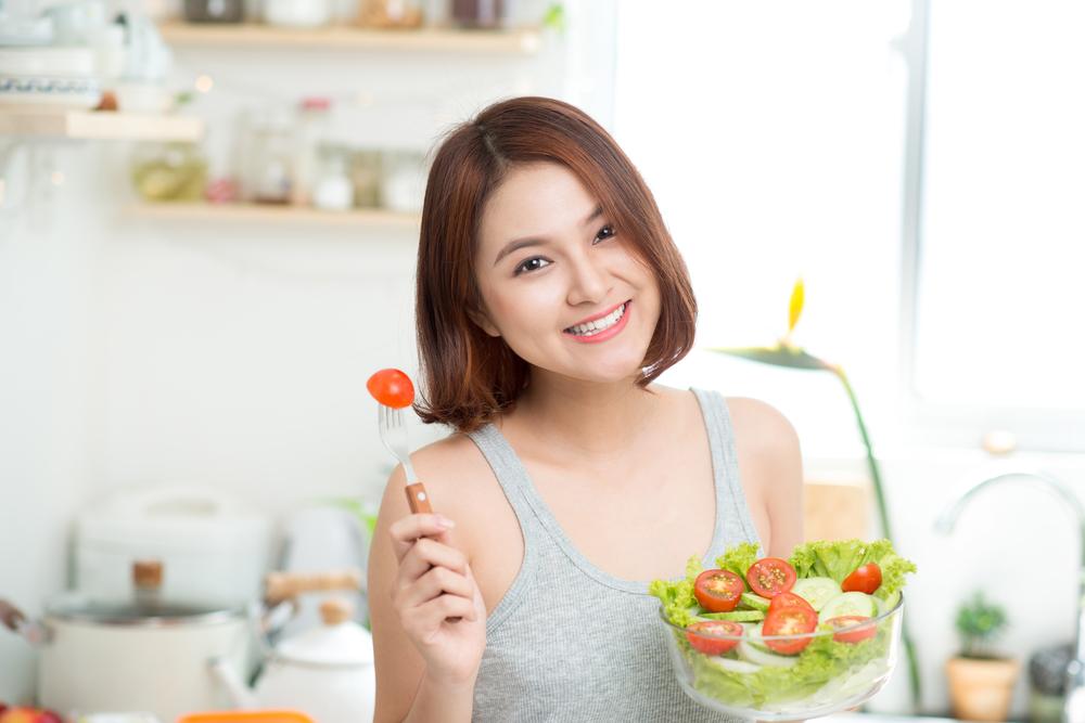 pola-makan-untuk-menghilangkan-jerawat