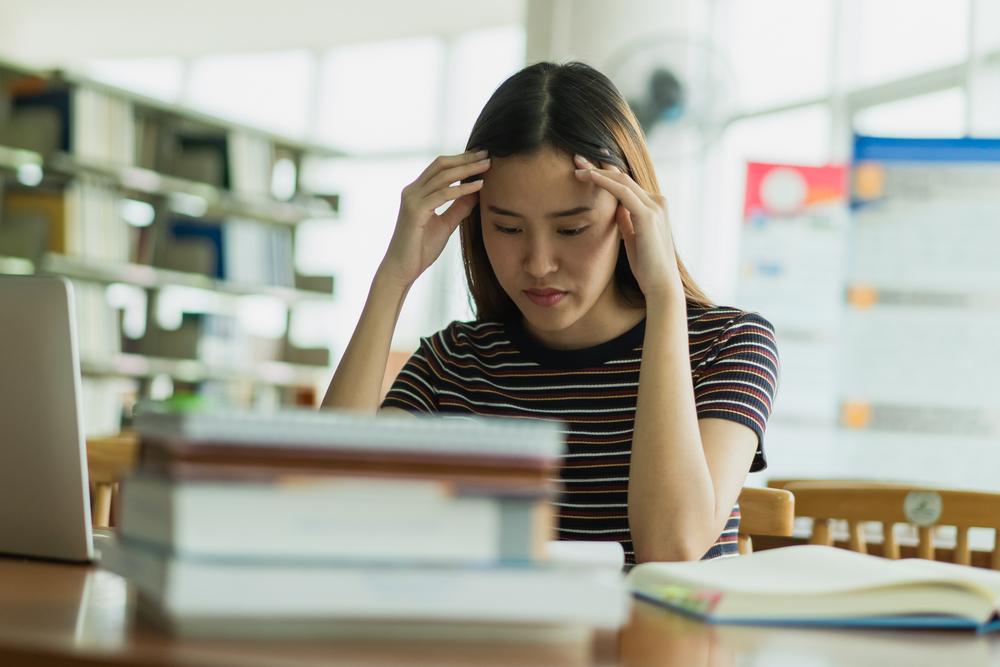 Hustle Culture, Kebiasaan Gila Kerja yang Bahayakan Tubuh