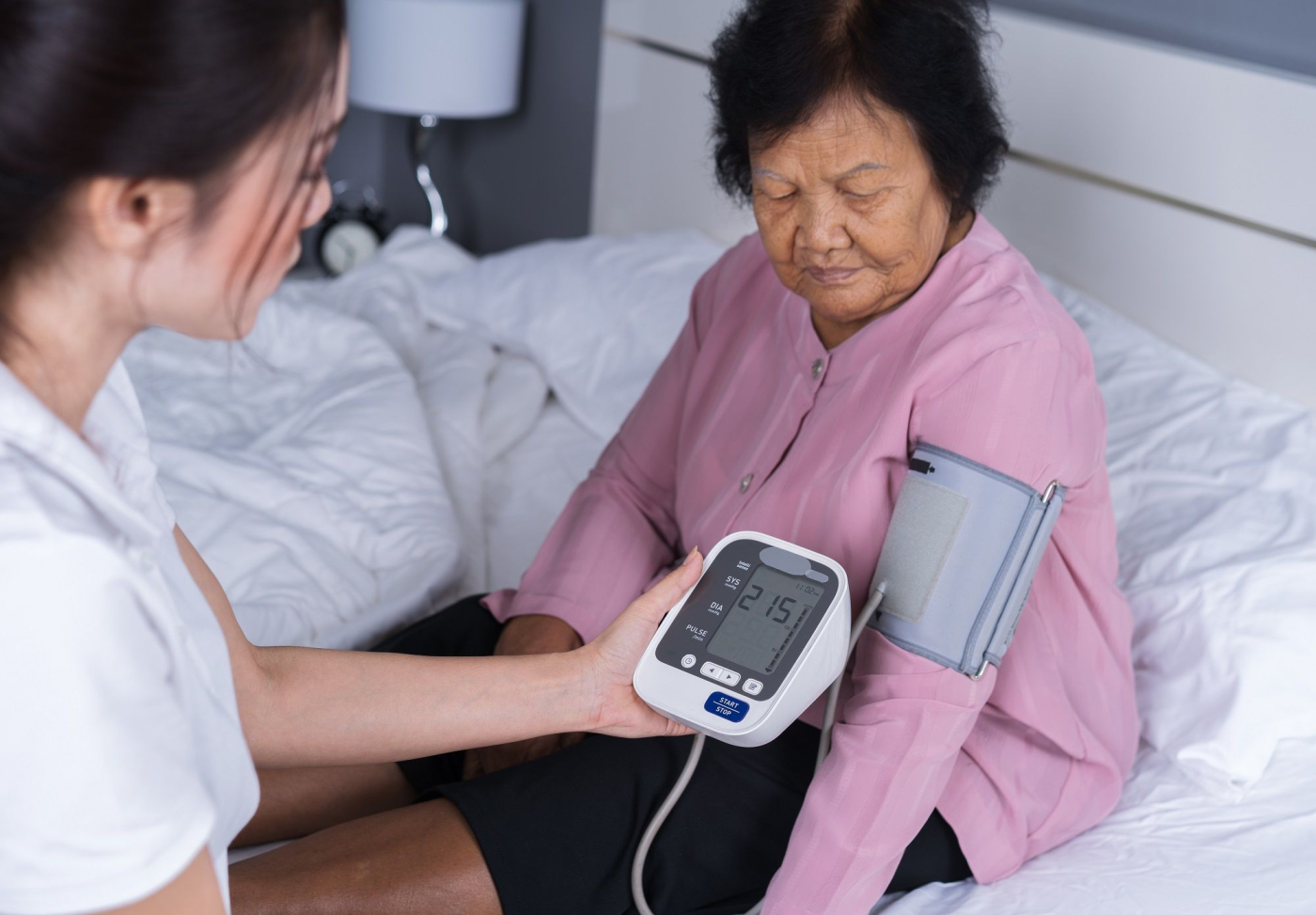 Terlihat Serupa, Apa Perbedaan Pneumonia yang Disebabkan Bakteri dan Virus?