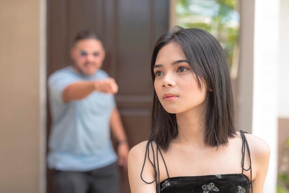 Mengenali Daddy Issues, Tanda-Tanda, dan Cara Mengatasinya