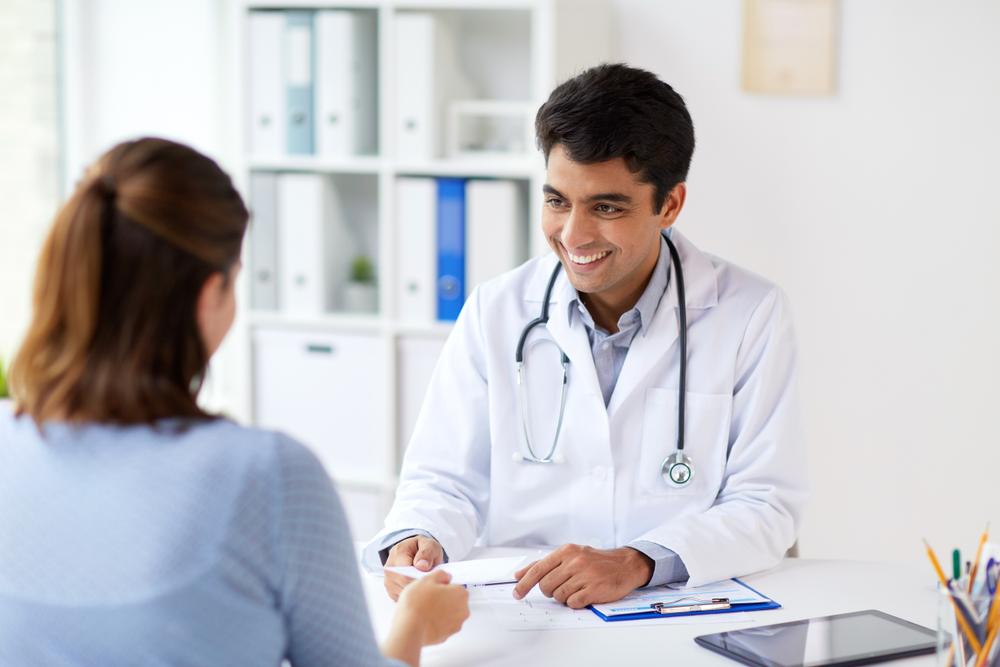 rekomendasi-dokter-spesialis-penyakit-dalam-surabaya