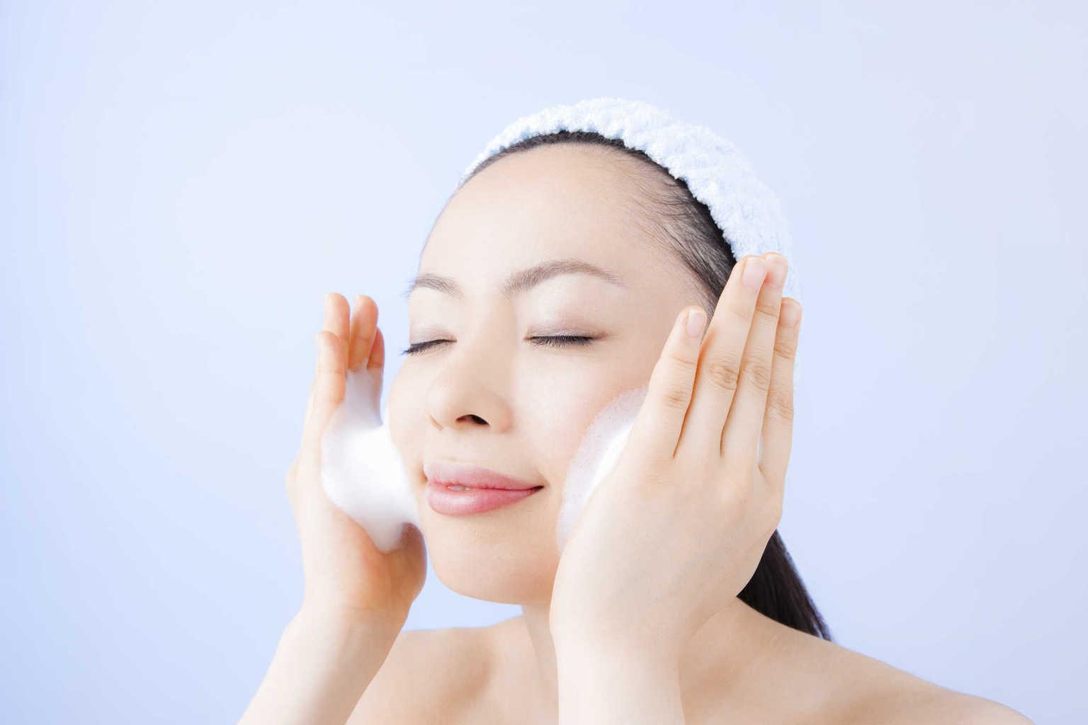 cuci-muka-cara-yang-salah